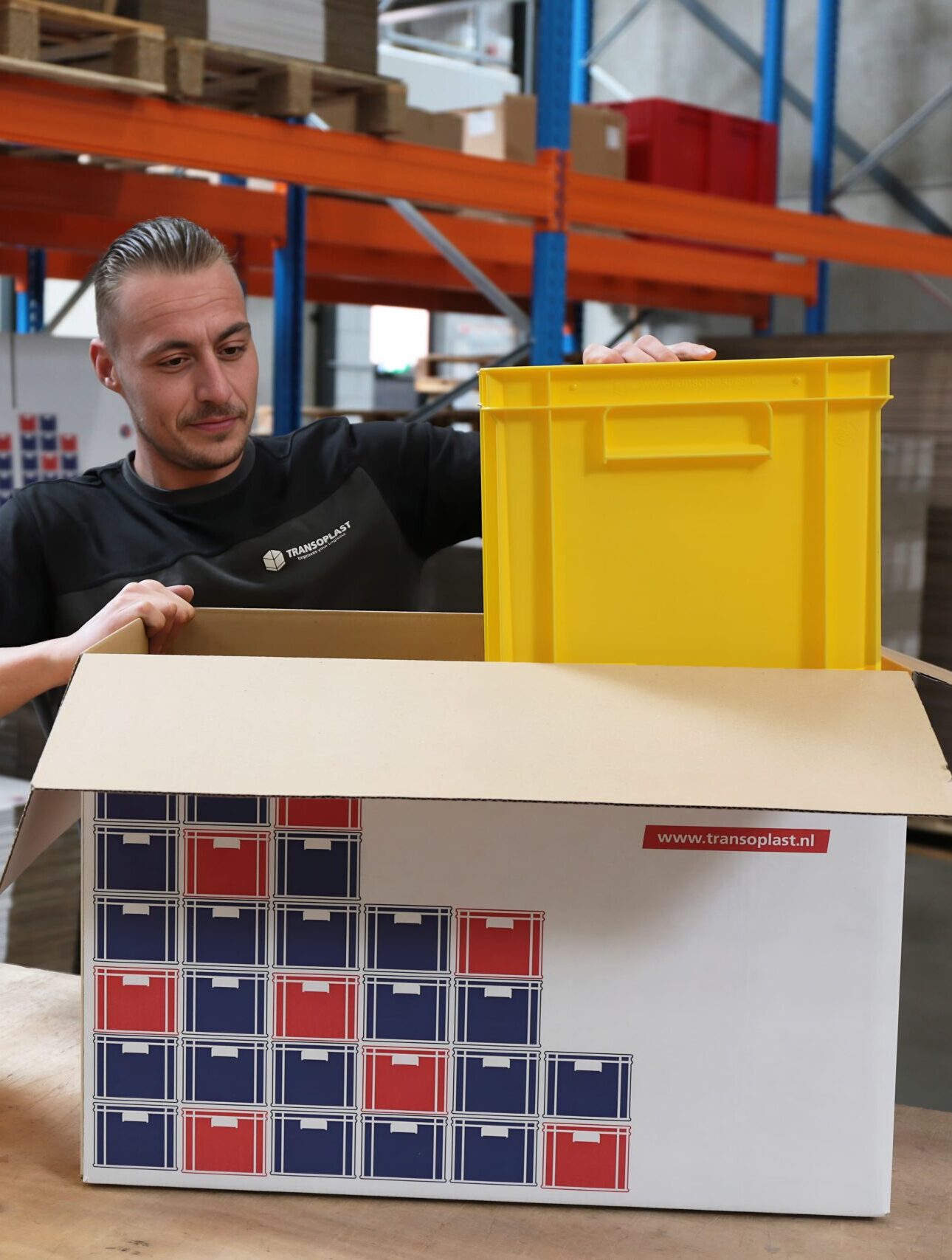 Lager Transoplast Behälter einpacken